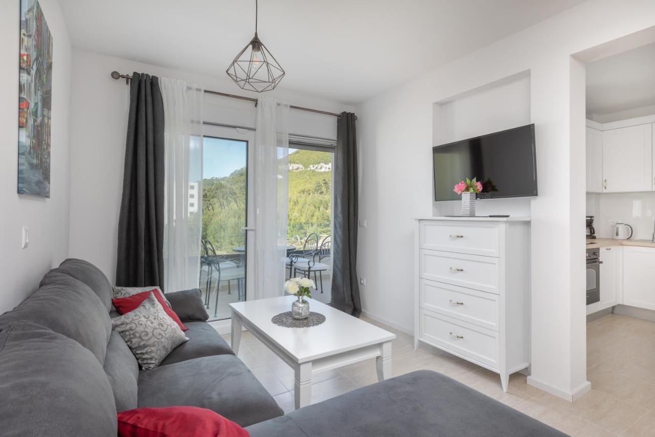Apartment Oseka Makarska Exteriör bild